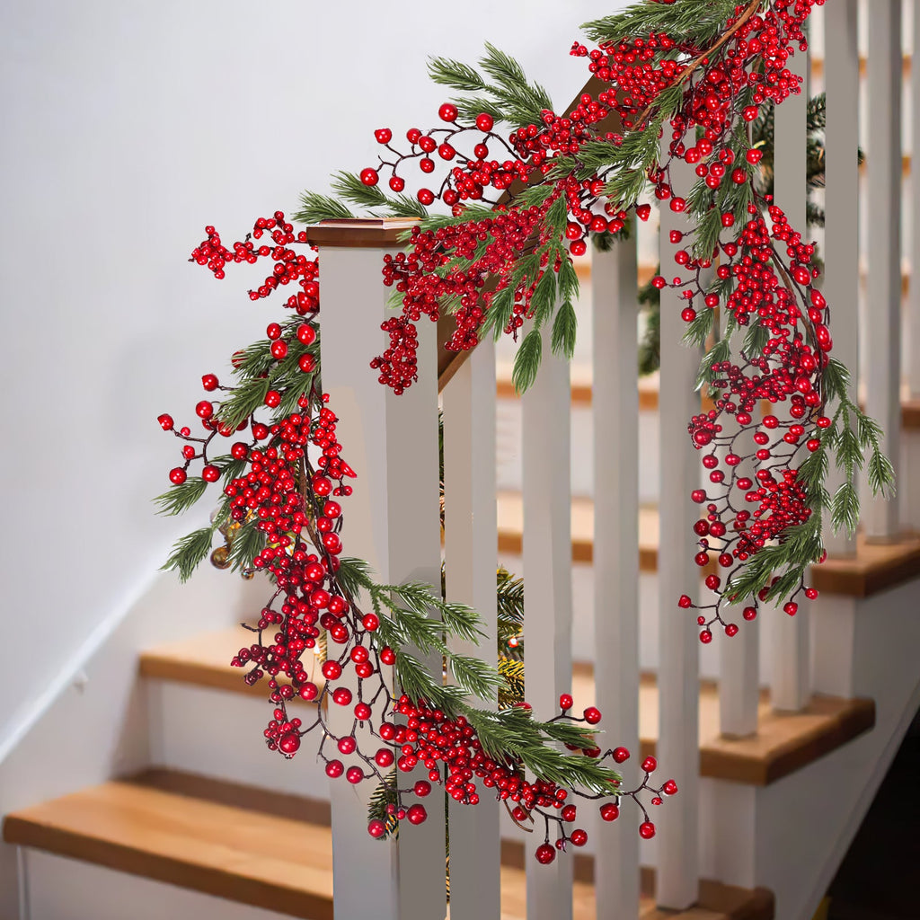 Cosmo Go 180 cm Weihnachten Girlande mit roten Beeren